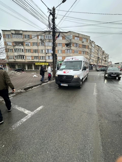 statie autobuz lugoj cec bank